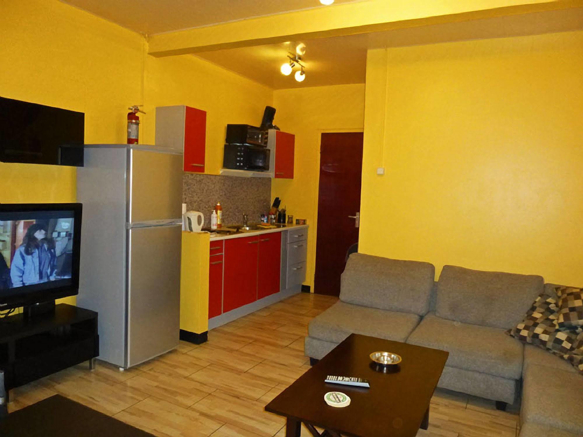 Kekemba Apartments Παραμαρίμπο Εξωτερικό φωτογραφία